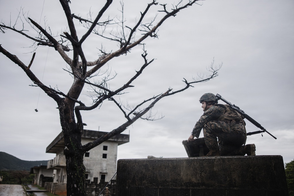 Kaiju Rain 26: 7th Communication Battalion Marines establish field communications