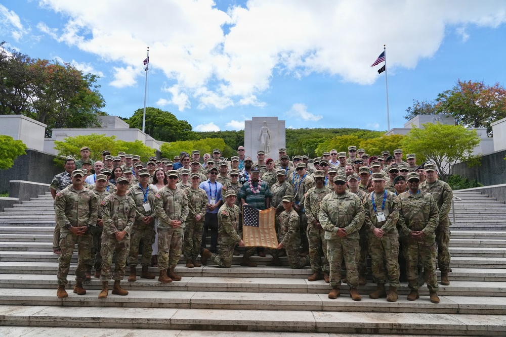 LANPAC Participants Visit Punchbowl Memorial