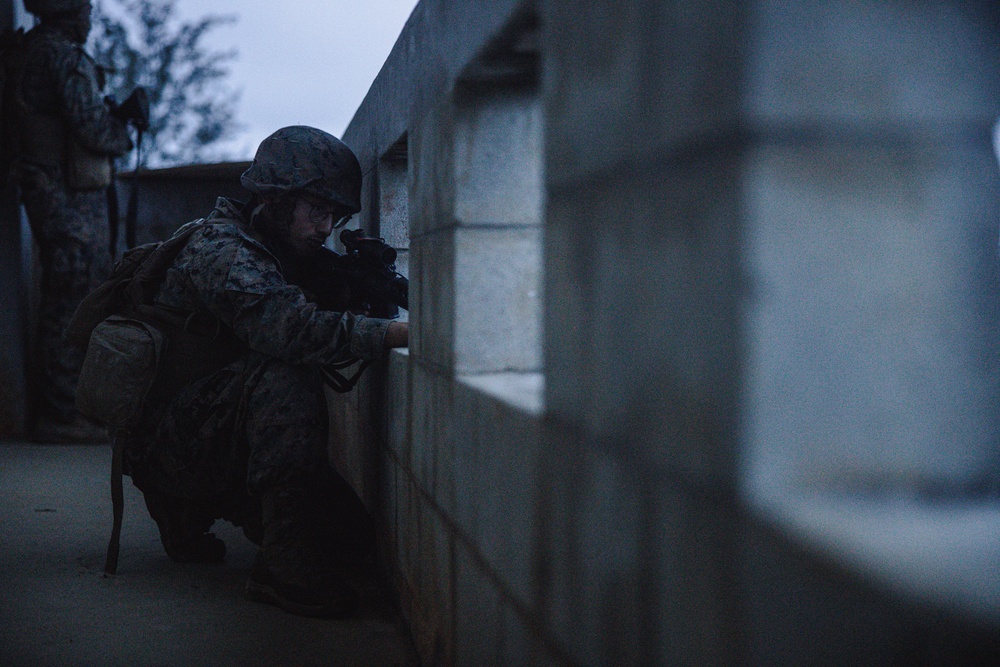 Kaiju Rain 26: 7th Communication Battalion Marines establish security