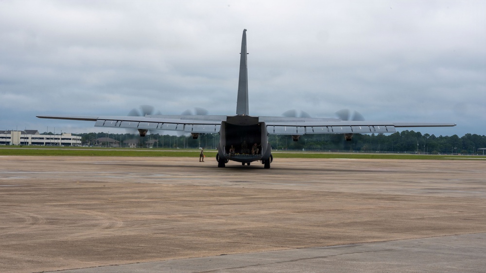 USTRANSCOM Commander Visit Port of Gulfport