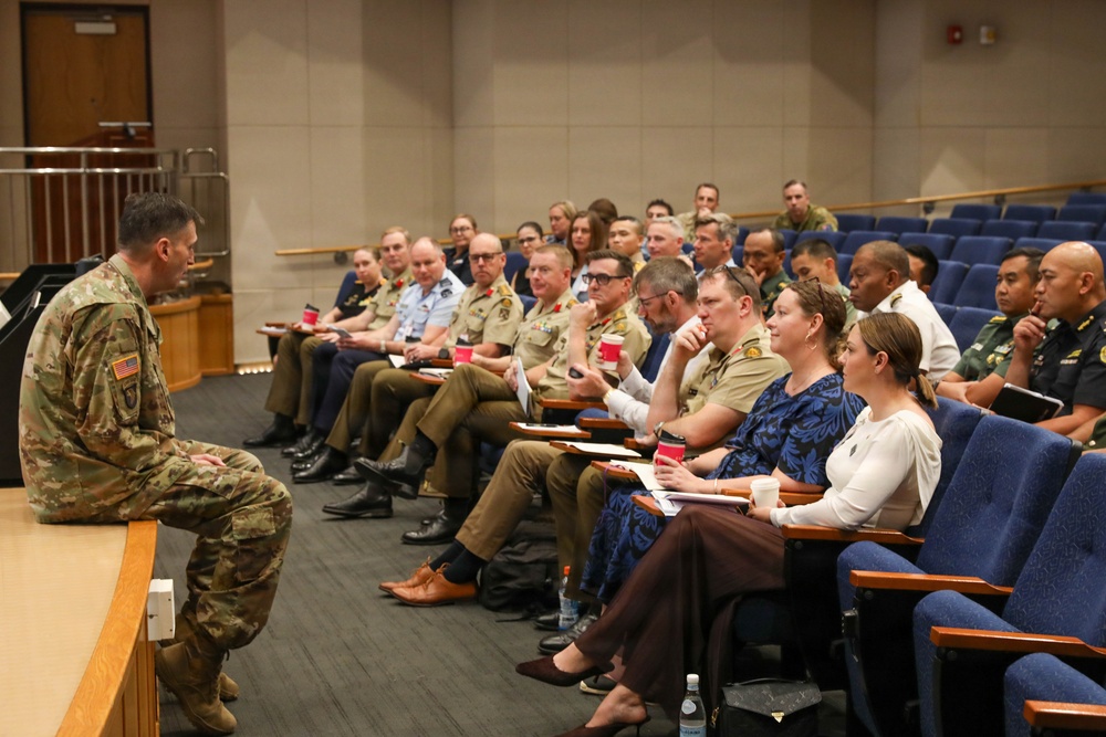 The Australian War College Delegation Visits United Nations Command