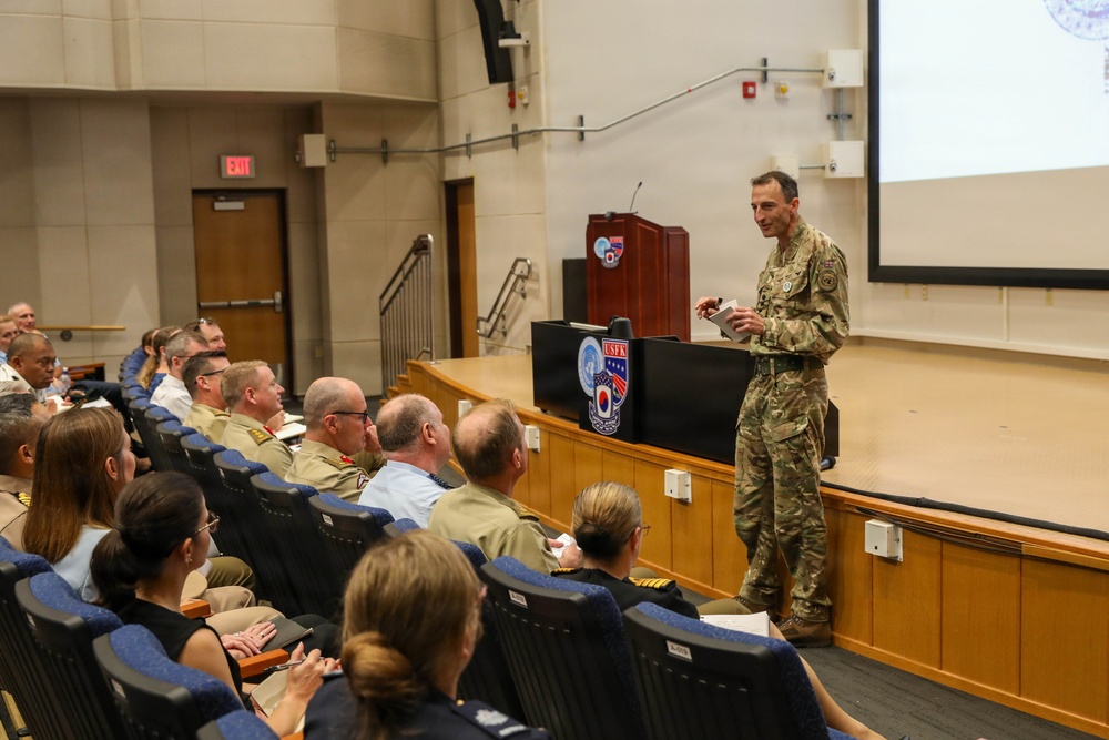 The Australian War College Delegation Visits United Nations Command
