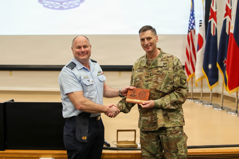 The Australian War College Delegation Visits United Nations Command