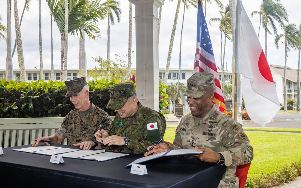 U.S., JGSDF commanders formalize agreements during ceremony