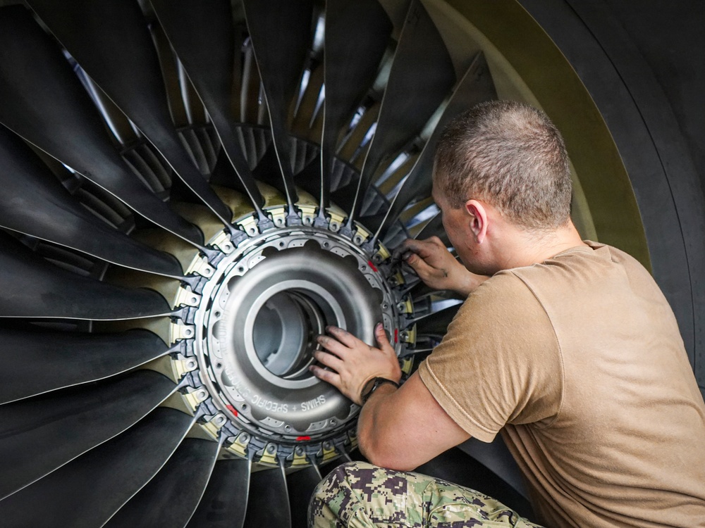 VP-26 Tridents Perform Inspection of P-8A Poseidon Engine