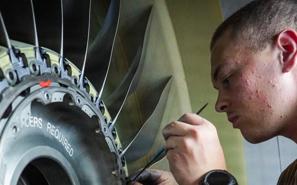 VP-26 Tridents Perform Inspection of P-8A Poseidon Engine