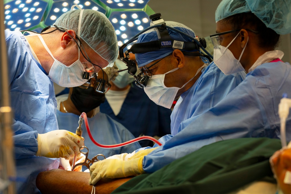 U.S. Air Force and Saint Lucian surgeons partner during limb-saving surgery