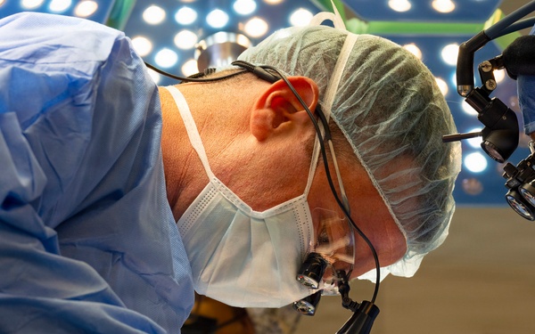 U.S. Air Force and Saint Lucian surgeons partner during limb-saving surgery