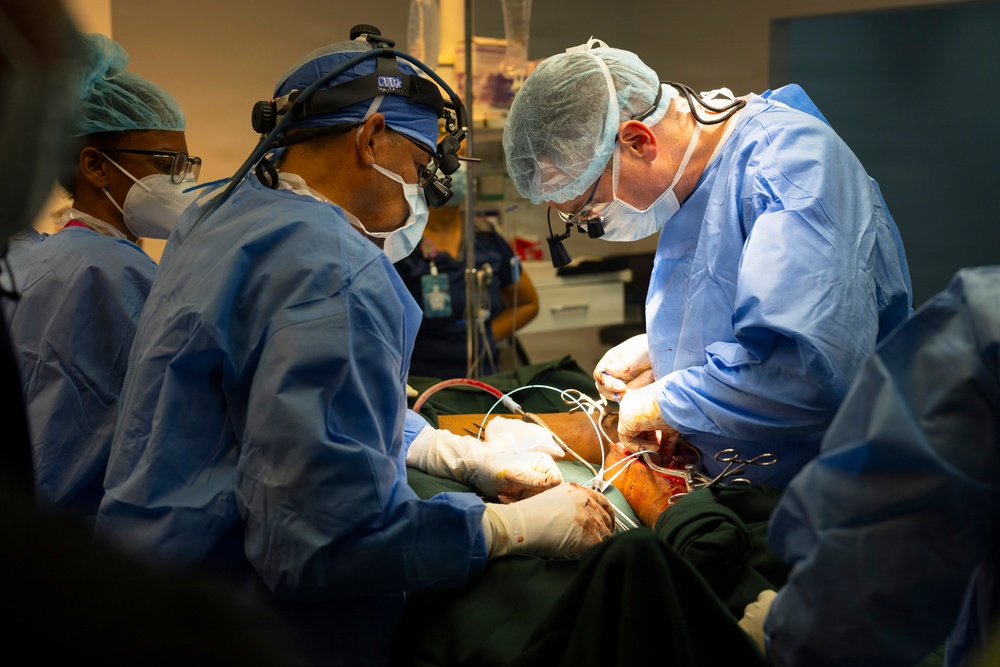 U.S. Air Force and Saint Lucian surgeons partner during limb-saving surgery