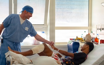 U.S. Air Force and Saint Lucian surgeons partner during limb-saving surgery