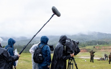 Kaiju Rain 26: 7th Communication Battalion Marines demonstrate training to local media