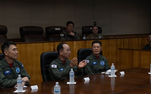 ROKAF chief of staff visits Wolf Pack during base resilience day