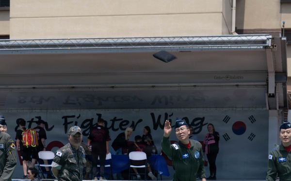 ROKAF chief of staff visits Wolf Pack during base resilience day