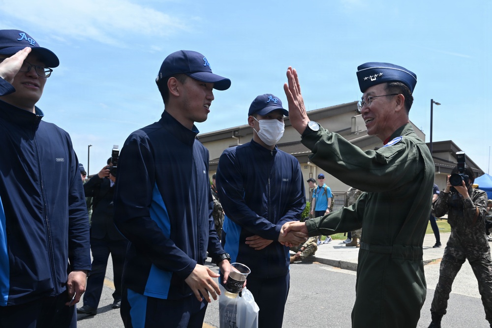 ROKAF chief of staff visits Wolf Pack during base resilience day