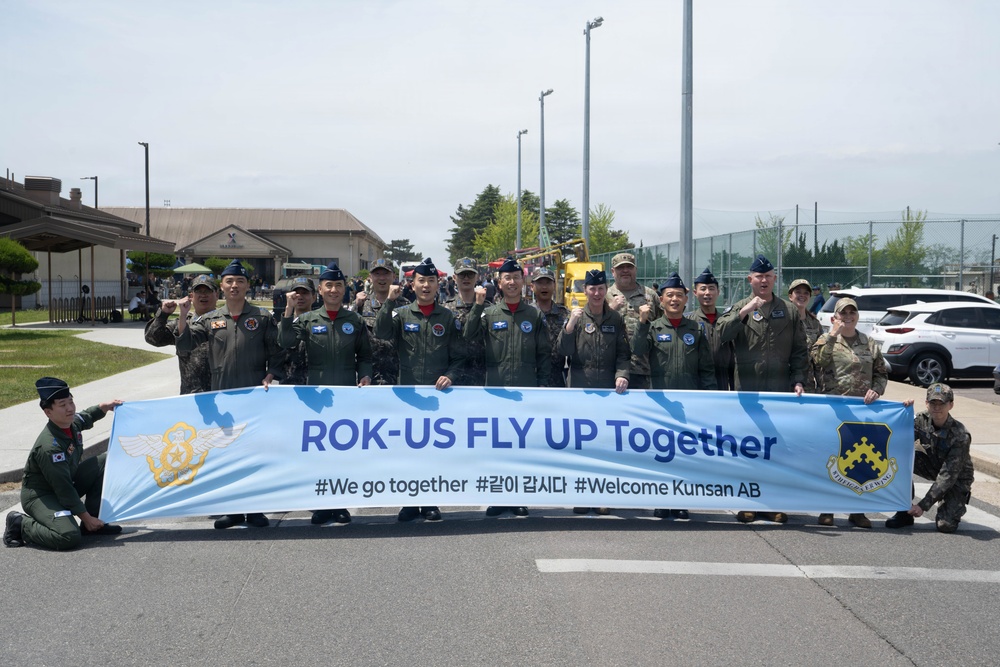 ROKAF chief of staff visits Wolf Pack during base resilience day