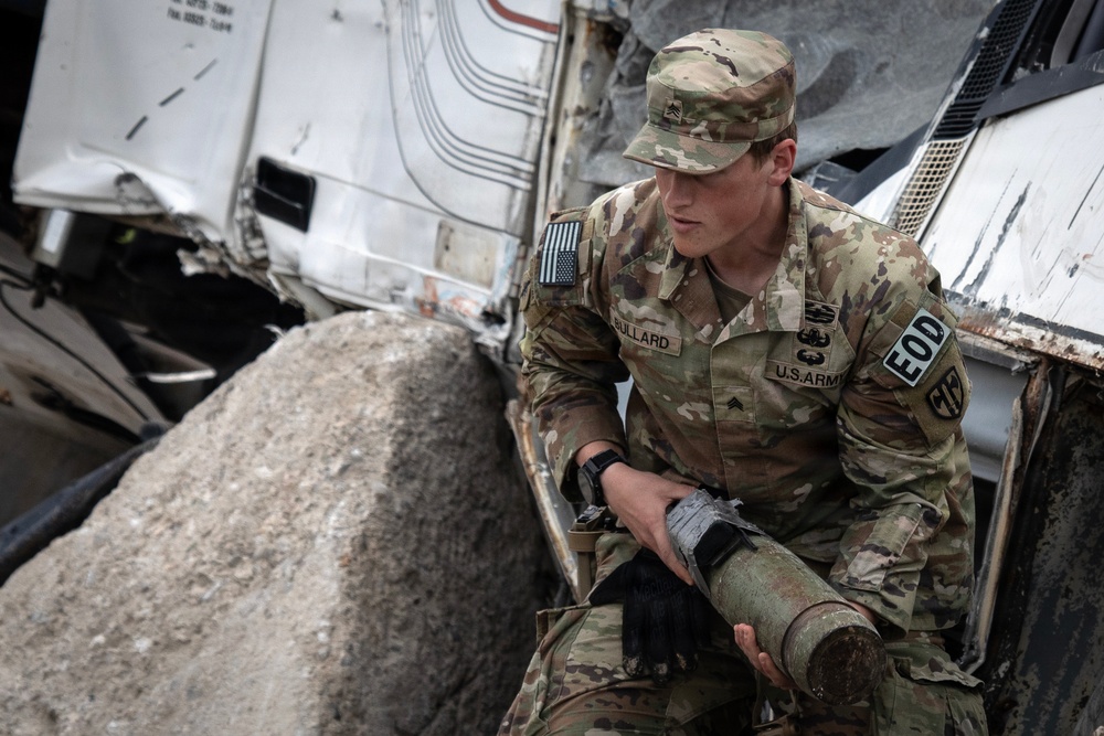 KFOR EOD Soldiers employ Talon 3 robot during training at Camp Novo Selo