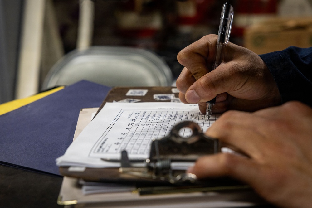 Boxer Sailors Maintain Fuel Station