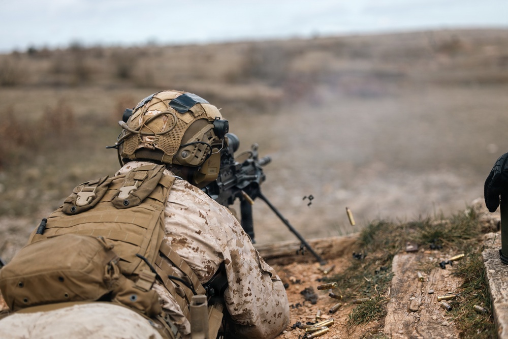 Recon Marines display lethality during bilateral training in France