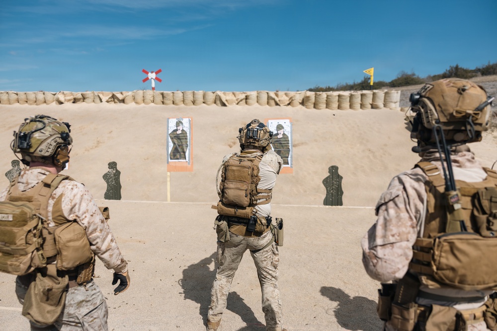 Recon Marines display live-fire lethality in France