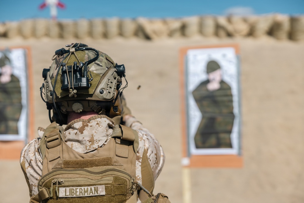 Recon Marines display live-fire lethality in France