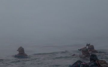 Recon Marines demonstrate amphibious lethality in France