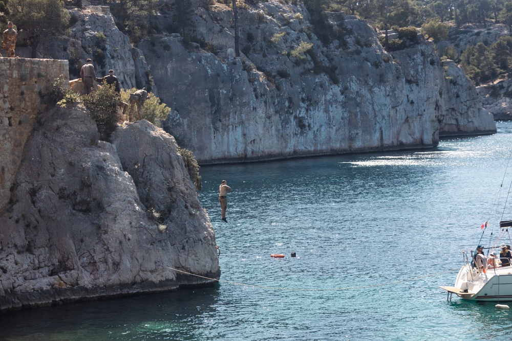 Recon Marines show capabilities, resilience on amphibious obstacle courses in France