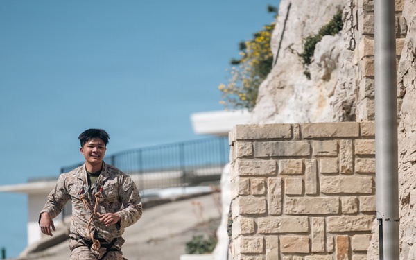 Recon Marines show capabilities, resilience on amphibious obstacle courses in France