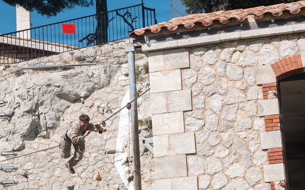 Recon Marines show capabilities, resilience on amphibious obstacle courses in France