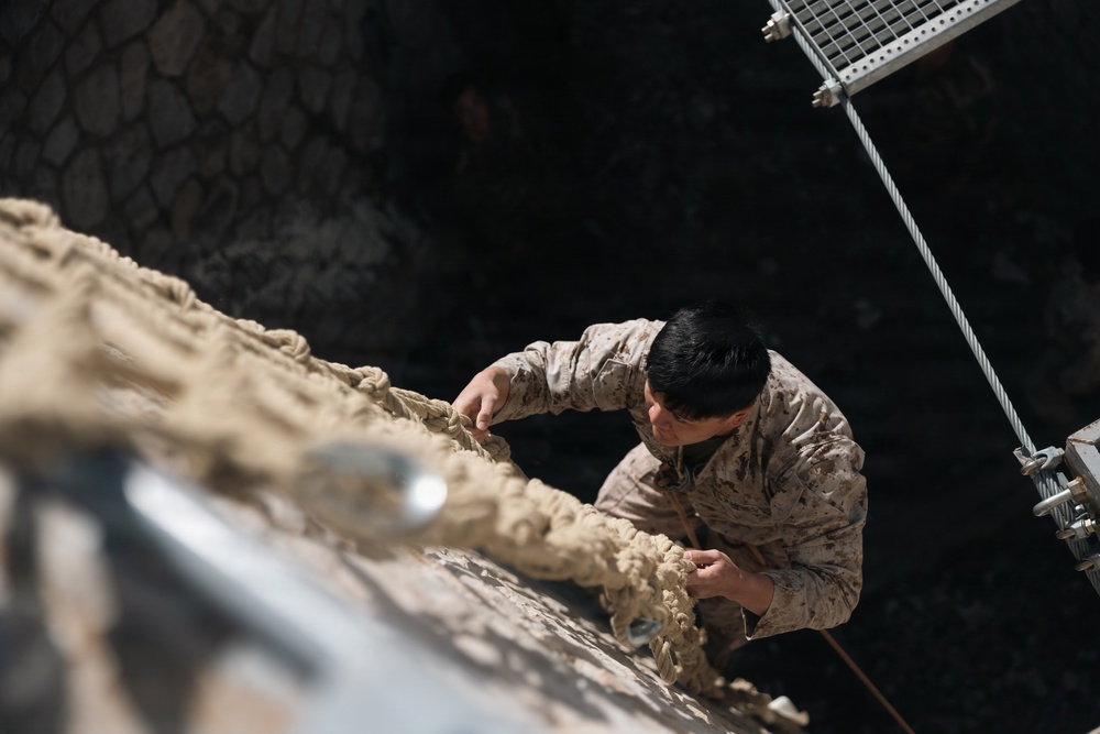 Recon Marines show capabilities, resilience on amphibious obstacle courses in France