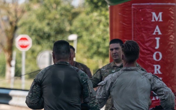 Recon Marines run 13-kilometers during French Foreign Legion battle commemoration