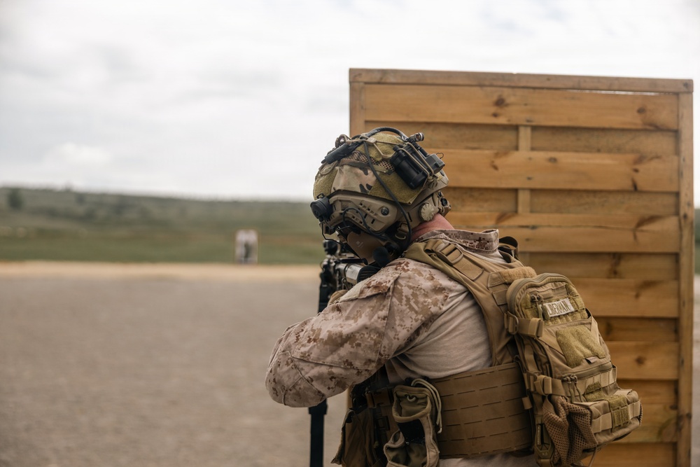 Recon Marines demonstrate lethality during shooting challenge in France