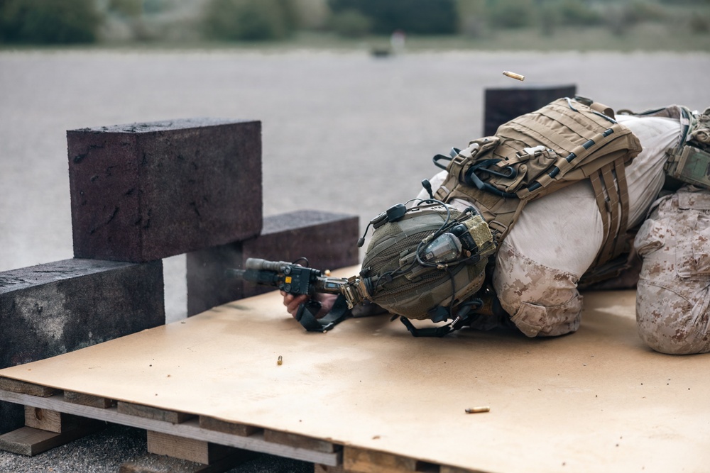 Recon Marines demonstrate lethality during shooting challenge in France