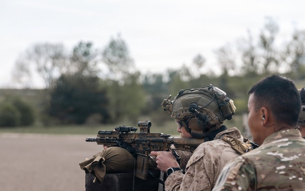Recon Marines demonstrate lethality during shooting challenge in France