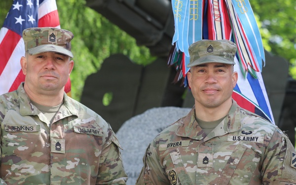 Marne leadership presents new division coins at ceremony