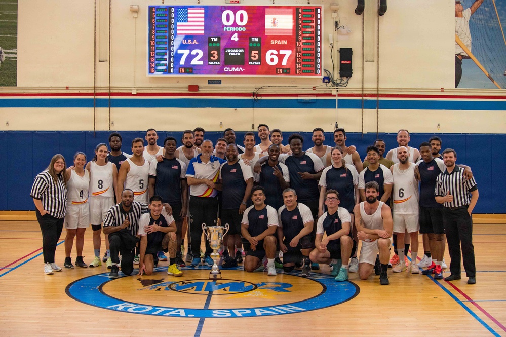 Spanish Armada and U.S. Armed Forces compete in Unity Games