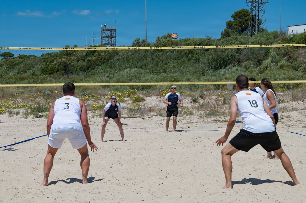 Spanish Armada and U.S. Armed Forces compete in Unity Games