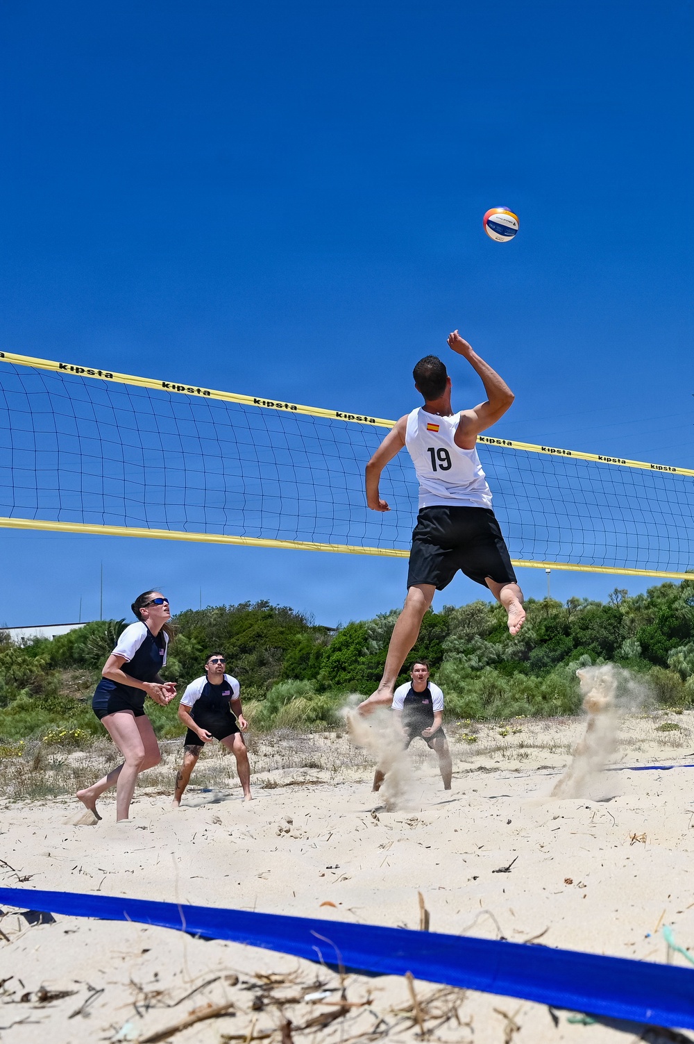 Spanish Armada and U.S. Armed Forces compete in Unity Games