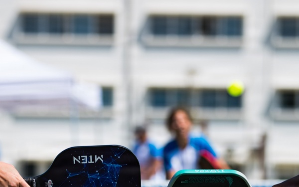 Spanish Armada and U.S. Armed Forces compete in Unity Games