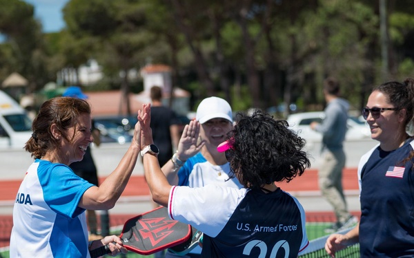 Spanish Armada and U.S. Armed Forces compete in Unity Games