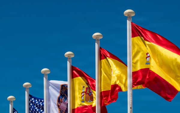 Spanish Armada and U.S. Armed Forces compete in Unity Games