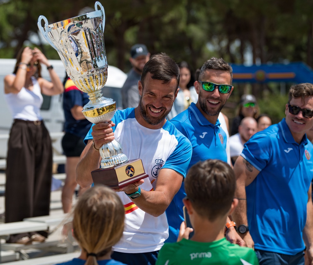 Spanish Armada and U.S. Armed Forces compete in Unity Games