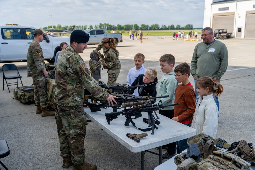 181st hosts Riley Elementary School field trip
