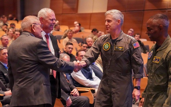 U.S. Pacific Fleet Commander Adm. Koehler awarded Distinguished Graduate Leadership Award