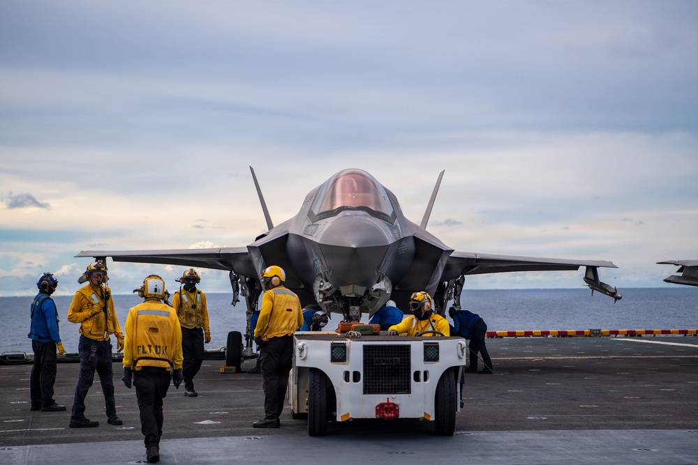 USS Boxer Conducts Flight Operations