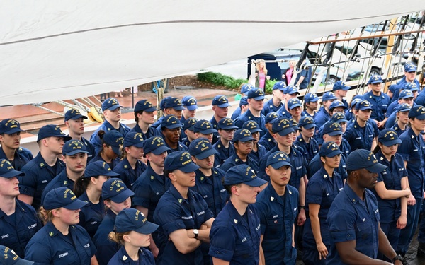 Coast Guard Academy Cadets arrive in Savannah