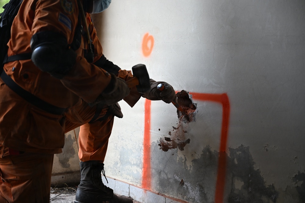 Urban Search and Rescue El Salvador hosts HA/DR culminating exercise