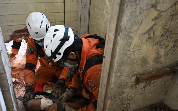 Urban Search and Rescue El Salvador hosts HA/DR culminating exercise