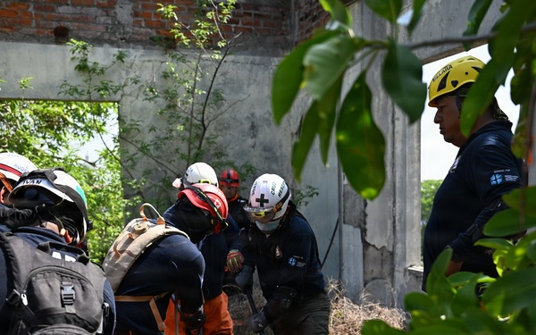 Urban Search and Rescue El Salvador hosts HA/DR culminating exercise
