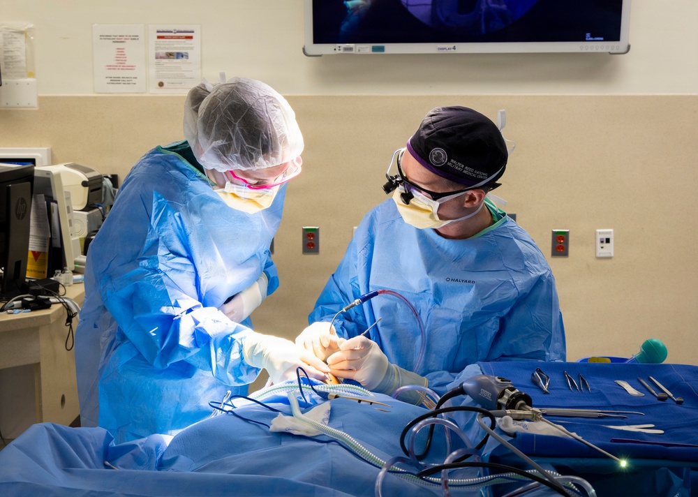 Multidisciplinary team at Walter Reed rescues service member’s vision