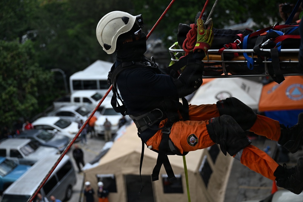 Urban Search and Rescue El Salvador hosts HA/DR culminating exercise